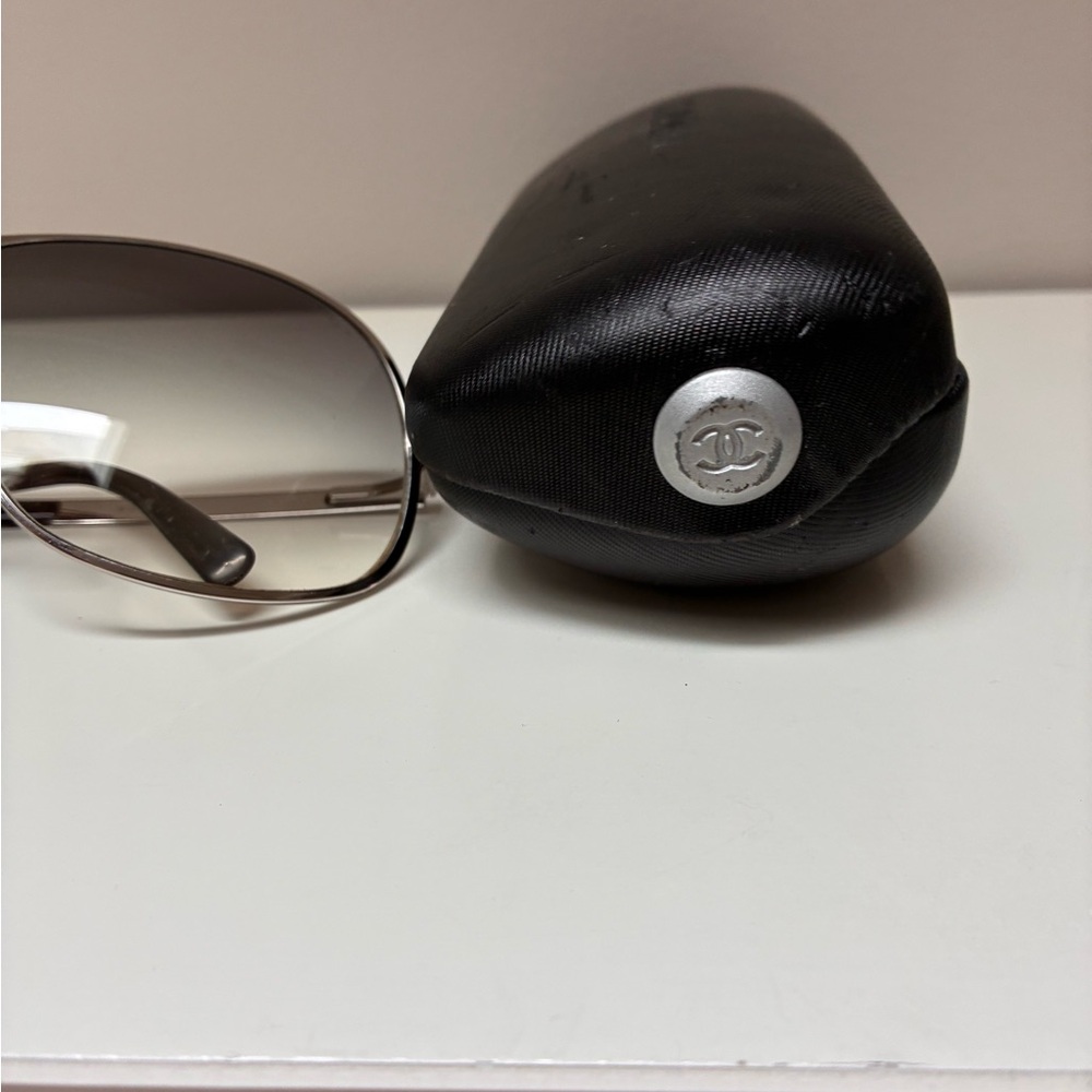 CHANEL Silver Gradient Aviator Sunglasses - Picture 8 of 9